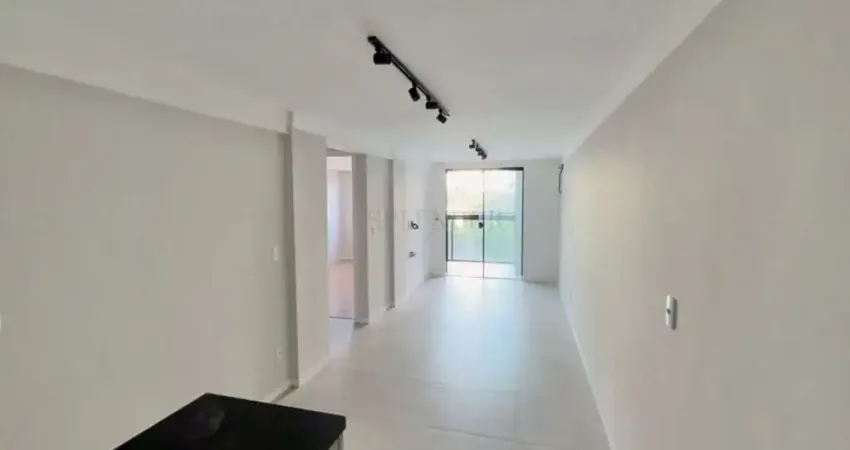 Apartamento novo semimobiliado com 2 dormitórios e 2 vagas à venda no bairro da