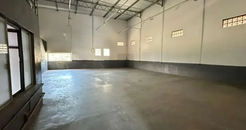 Galpão + casa/escritório à beira da br-470 – indaial/sc – 305 m² totais