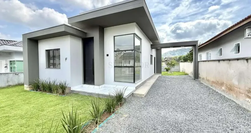 Casa à venda com terreno de aprox. 361 m2, 3 dormitórios (1 suíte) bairro estrad