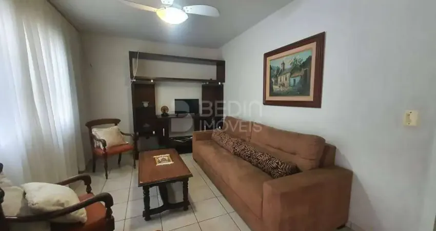 Casa com 3 quartos à venda na Rua 1750, 86, Centro, Balneário Camboriú
