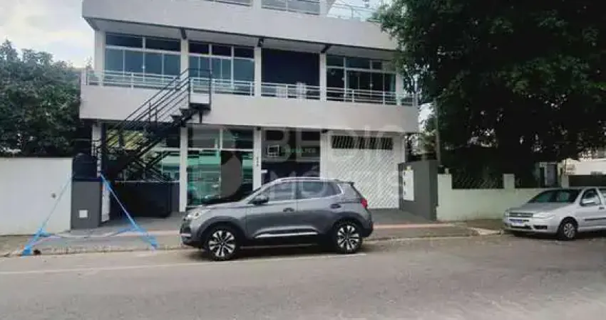 Casa com 3 quartos para alugar na Rua Jamaica, 484, Nações, Balneário Camboriú