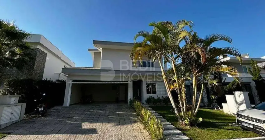 Casa 04 suítes a venda condomínio fechado praia brava itajaí