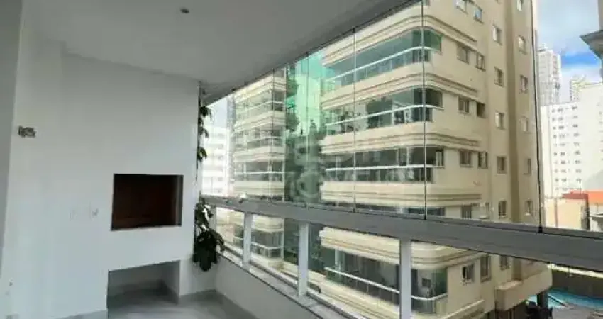 Apartamento quadra mar 04 suítes a venda Meia Praia - Itapema Zaha