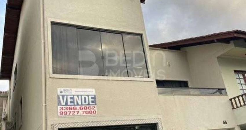 Casa 06 dormitórios a venda condomínio fechado Recanto dos Pássaros Camboriú