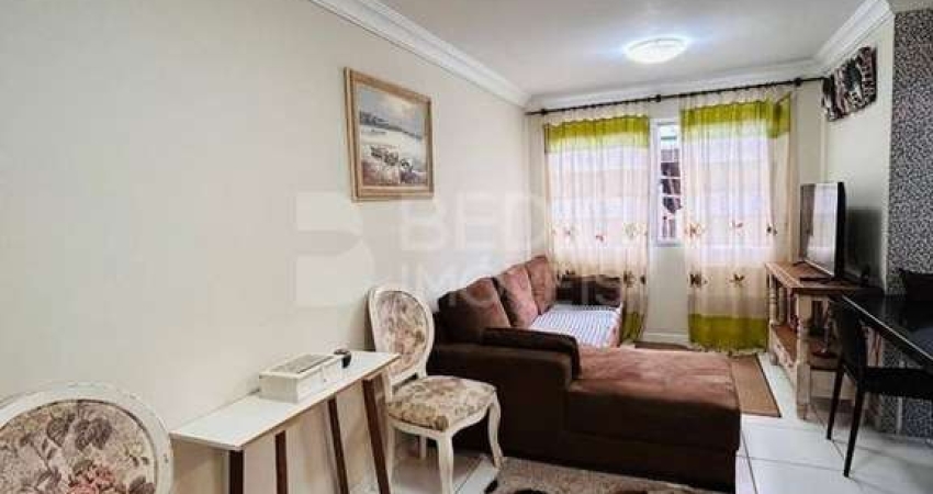 Apartamento quadra mar 01 dormitório a venda Av. Brasil Balneário Camboriú