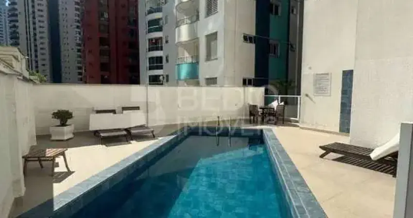 Apartamento quadra mar locação anual 03 dormitórios