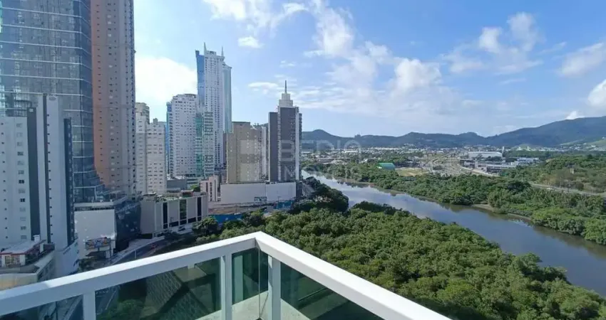 Apartamento locação anual quadra mar 03 suítes Balneário Camboriú