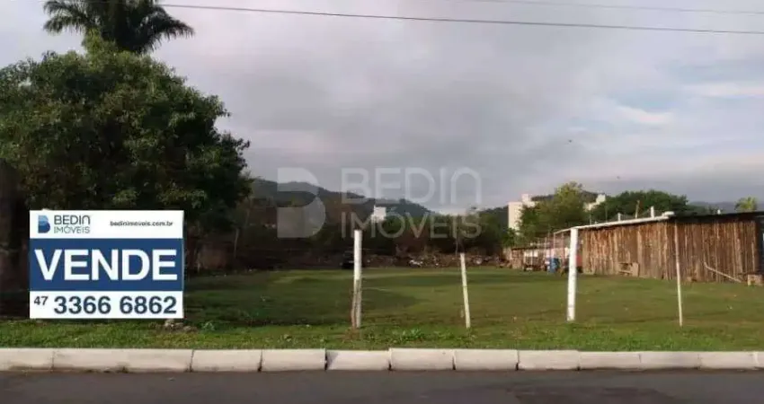 Terreno à venda na Rua Dom Pedro, 400, Jardim Iate Clube, Balneário Camboriú