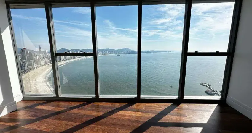 APARTAMENTO FRENTE MAR - ANDAR ALTO - VISTA ESPETACULAR - 4 SUÍTES - 4 VAGAS - ÁREA DE LAZER COMPLETA