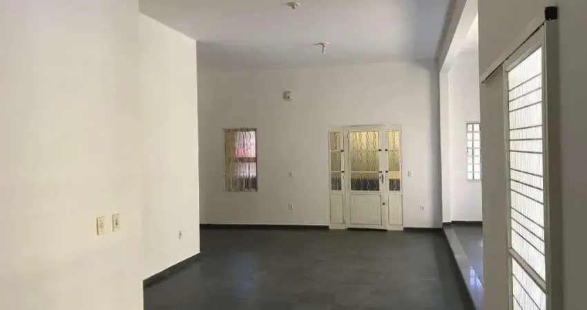 Casa com 4 quartos à venda na Rua Rio Grande do Sul, 1, CPA II, Cuiabá