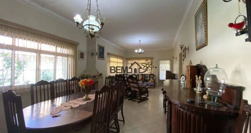 ESPAÇOSA CASA TERREA - LOTE INTEIRO  com 4 dormitórios à venda, 300 m² por R$ 1.170.000 - Parque São Domingos - São Paulo/SP