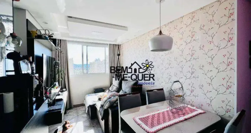 Apartamento reformado com armários planejados com 2 dormitórios próximo ao shopping tietê