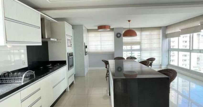 LOCAÇÃO - Apartamento 03 suítes mobiliado, no centro de Balneário Camboriú