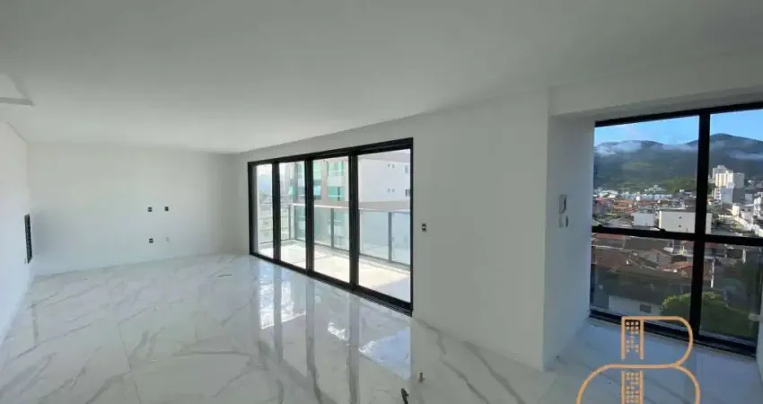 NOVO - Excelente apartamento no residencial Princess Tower em Camboriú