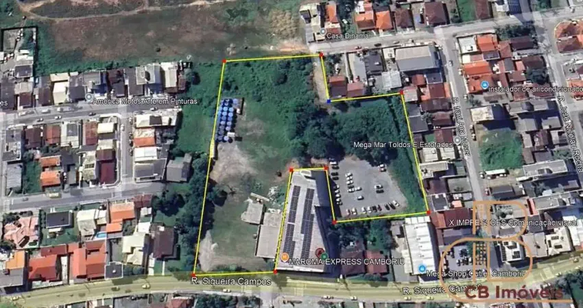 LOCAÇÃO - Amplo terreno de 15.500m² no centro de Camboriú