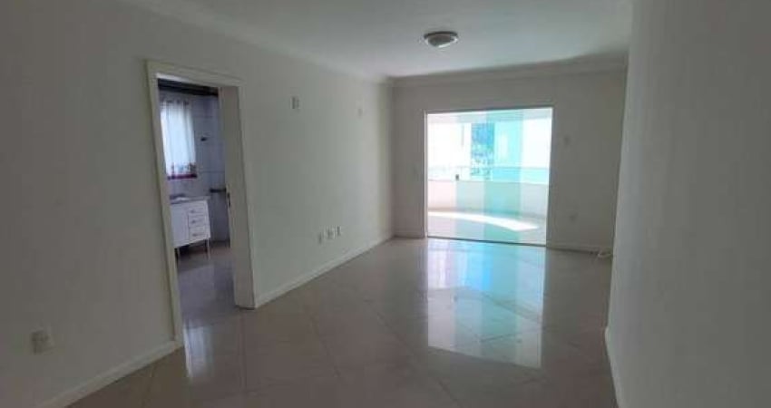 LOCAÇÃO - Amplo apartamento 01 suíte + 02 demi-suítes no centro de BC.