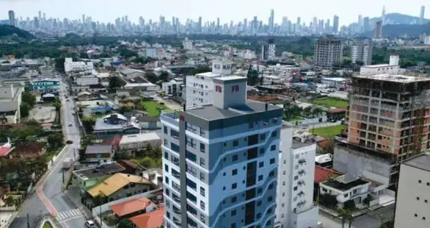 LANÇAMENTO - Apartamentos com 02 ou 03 dormitórios no Centro de Camboriú