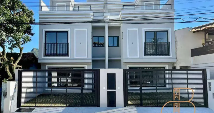 Sobrado triplex alto padrão pronto para morar, centro de Balneário Camboriú