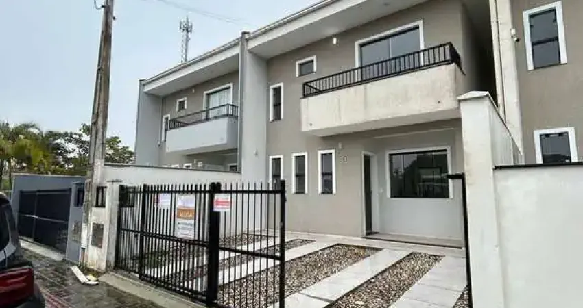 LOCAÇÃO - Amplo sobrado 02 suítes + 02 vagas no bairro Itajubá Barra Velha