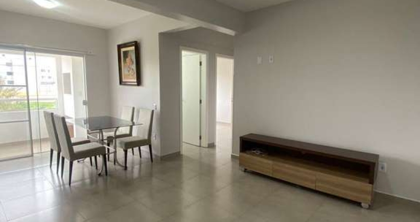 Amplo apartamento 02 dormitórios + 02 vagas cobertas no bairro Santa Regina