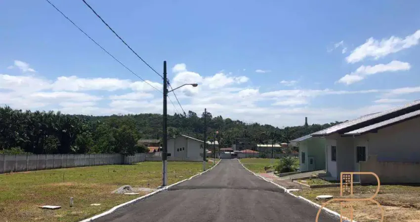 Excelente terreno com 324m² em condomínio fechado em camboriú