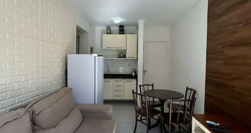 LOCAÇÃO - Apartamento mobiliado de 01 dormitório no bairro Pioneiros