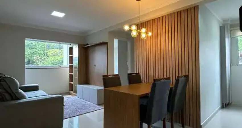 Excelente apartamento mobiliado, em condomínio fechado e área de lazer