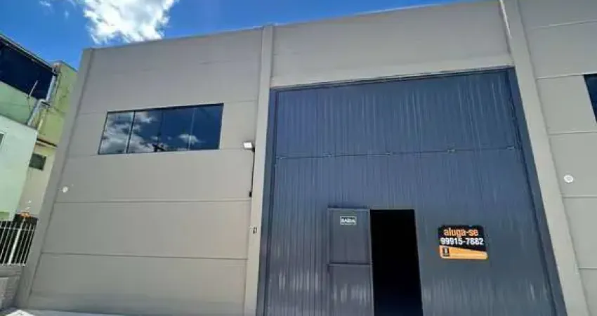 Locação - amplo galpão comercial com 194,51m² no bairro dos municipios