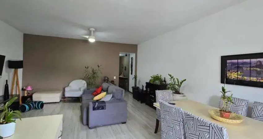 Apartamento para Venda com Salão, Varandão, 3 Quartos, Sendo 1 Suíte e 2 Vagas de Garagem.