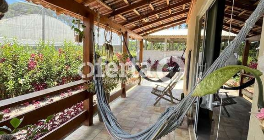 Chácara / sítio com 3 quartos à venda na Zona Rural, Araucária 
