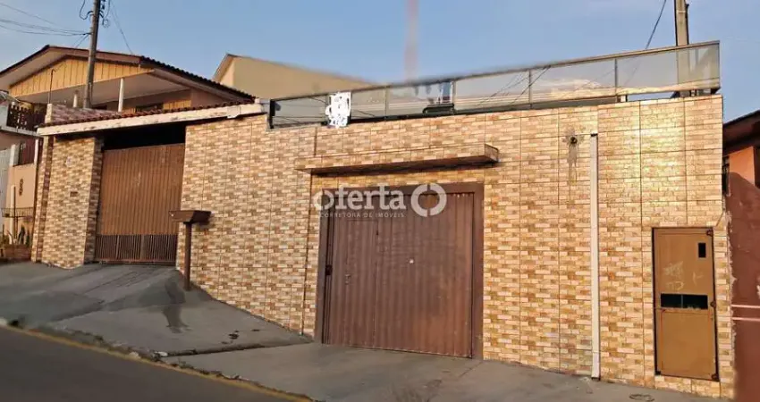 Casa com 2 quartos à venda no Centro, Araucária 