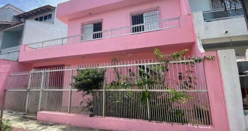 02 casas de 143m² à venda na rua 2700 -  Cada casa com 03 quartos, sendo 1 suíte e 02 vagas de garagem.