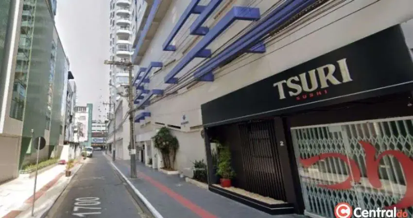 Sala comercial no centro de bc - venda 600.000,00 - locação r$ 3.900,00