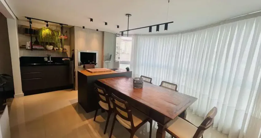 Apto frente mar lateral reformado e mobiliado para locação anual r$ 11.500,00