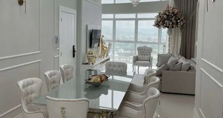 Apartamento Duplex Mobiliado 4 Suítes no Centro de Balneário Camboriú