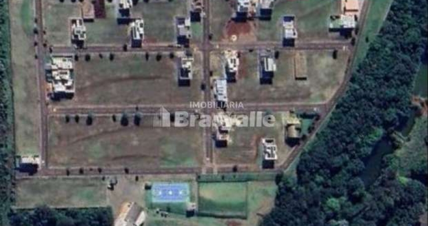 Terreno a venda no condomínio Aquarela Do Brasil  no bairro Cascavel Velho