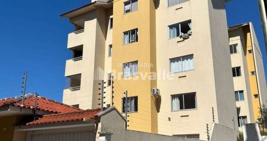 Apartamento mobiliado a venda no condomínio Maria Izabel no Centro