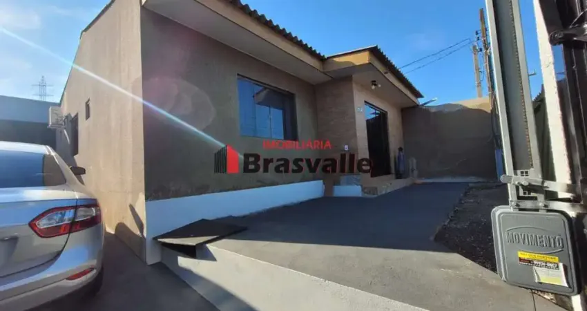 Oportunidade única: duas residências em amplo terreno no bairro 14 de novembro - cascavel/pr