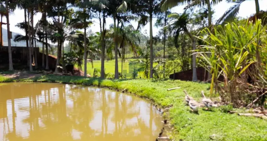 Sítio à Venda em Tijucas/SC. Recanto maravilhoso localizado no bairro Oliveira e