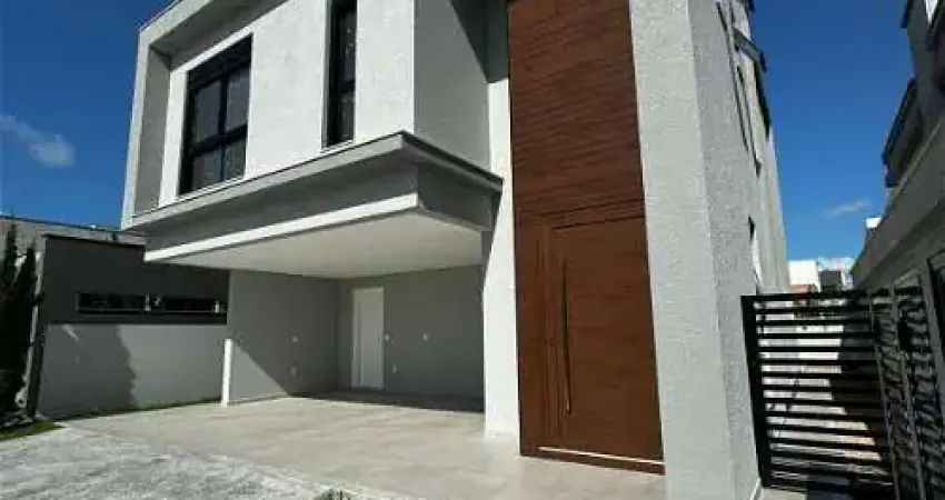 Casa 3 quartos para venda no bairro Santa Regina em Camboriú