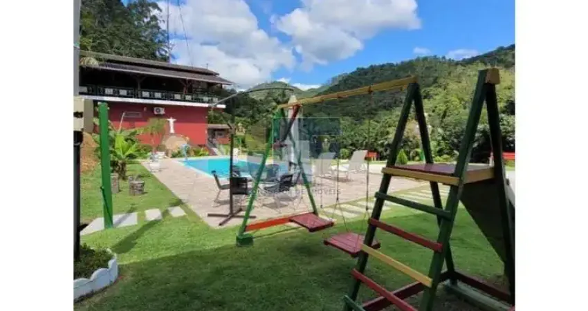 Sitio impecável com 16080 m² bairro Claraíba Nova Trento/SC