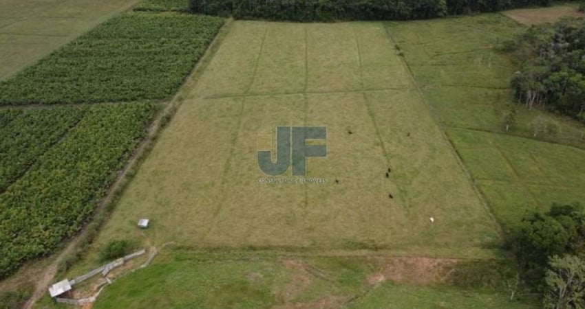 Área com 14 hectares (140 mil metros), com casa, água do mato cercada Navegantes