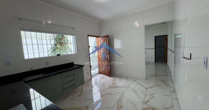 Casa com 2 quartos, Maracanã, Praia Grande - R$ 420 mil, Cod: 5194