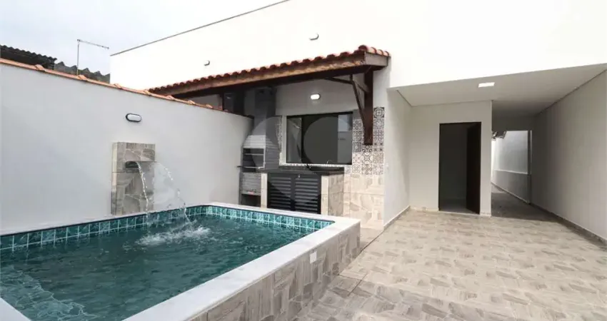Casa com 2 quartos à venda na Thais, 733, Vila Loty, Itanhaém