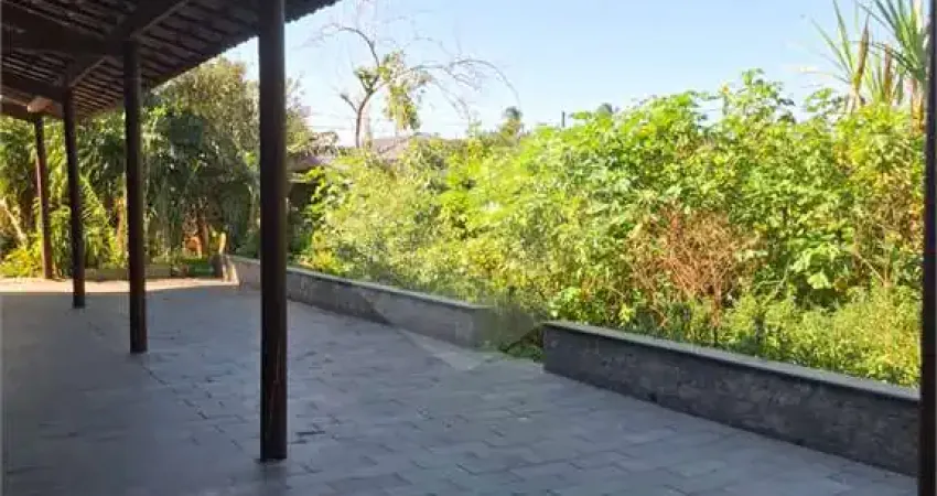 Casa com 2 quartos à venda no Jardim Veneza, Peruíbe