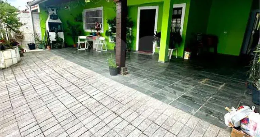 Casa com 3 quartos à venda na Alan Kardec, 634, Jardim Marcia, Peruíbe