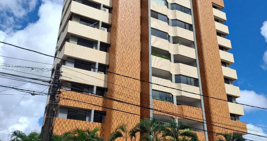 Apartamento com 3 quartos à venda no Guararapes, Fortaleza 