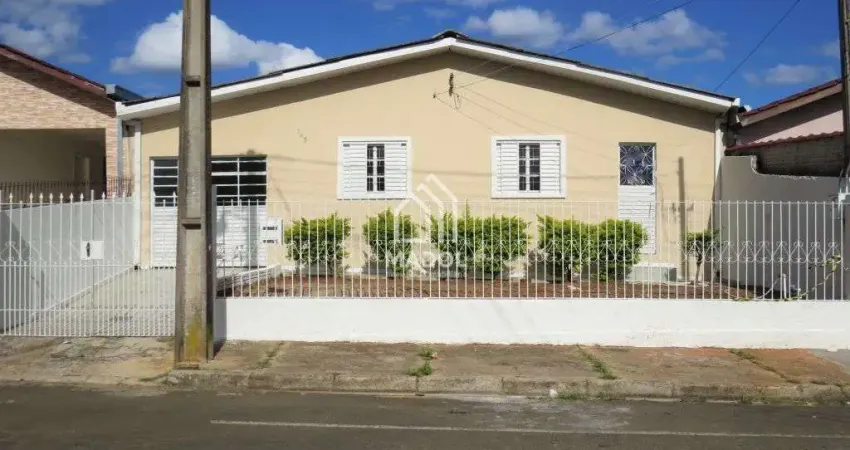 Casa à Venda em Contorno, Ponta Grossa - PR