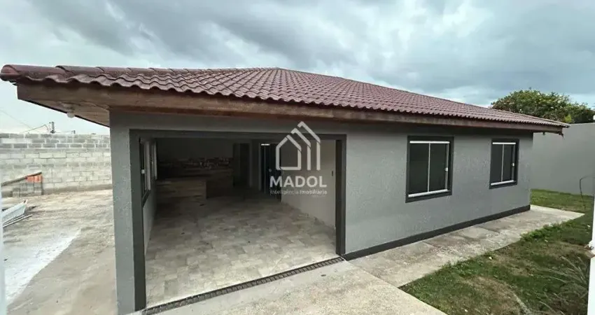 Casa à Venda com 3 quartos, 3 banheiros e 132m² por R$ 490.000