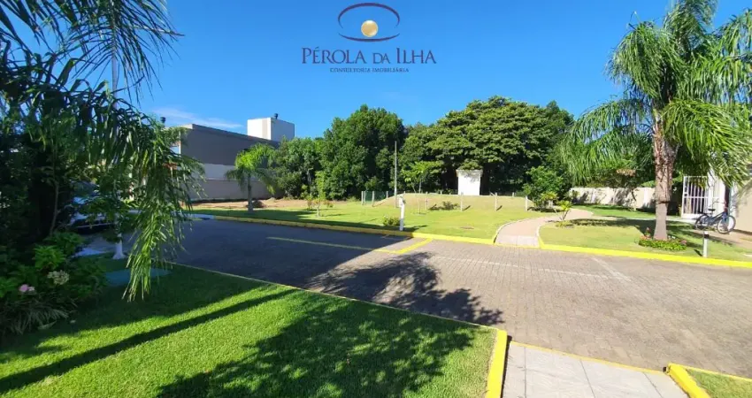 Terreno em condomínio fechado à venda na Rua Bacupari, 221, Campeche, Florianópolis
